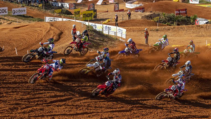 Gajser recovers to seventh as Evans battles hard in Portugal qualification