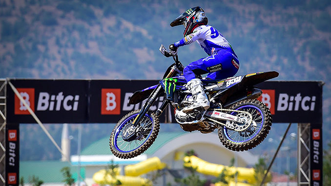 Renaux and Vialle Win Qualifying Races at Season Finale in Turkiye