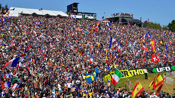 TEAM FRANCE LEADS THE PARTY IN THE RAM QUALIFYING RACES OF THE MONSTER ENERGY FIM MXON WHILE PRADO EXCELS IN MXGP