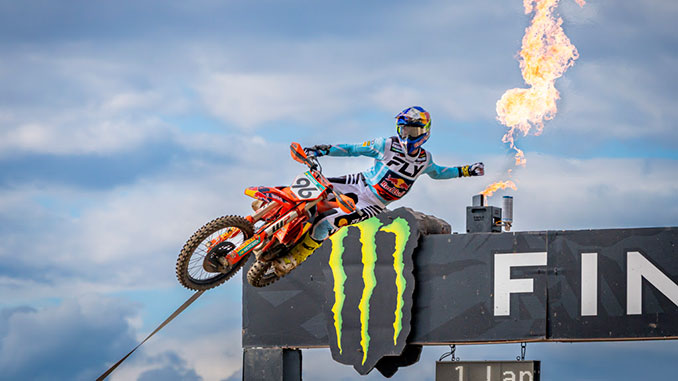 MONDAY MASTERCLASSES FROM COENEN AND LAENGENFELDER AT THE MXGP OF SWITZERLAND PRESENTED BY IXS