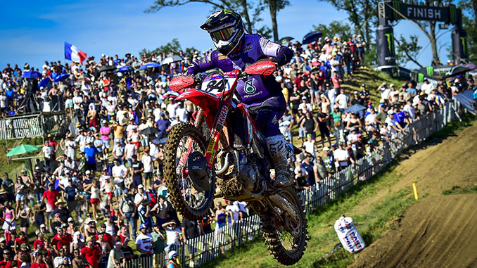 HERLINGS & VALIN LIGHT UP LACAPELLE-MARIVAL WITH QUALIFYING WINS AT THE MXGP OF FRANCE!